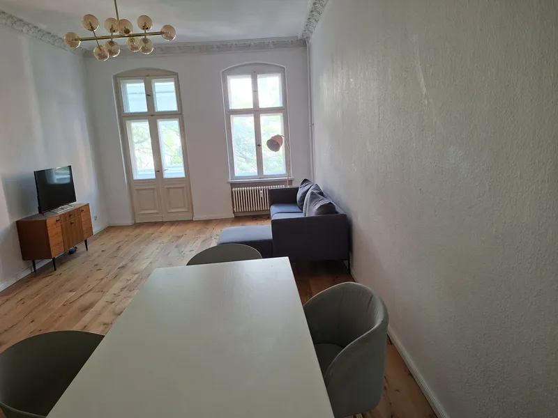 2-Zimmer-Altbauwohnung in Moabit im. 3. OG — photo 1